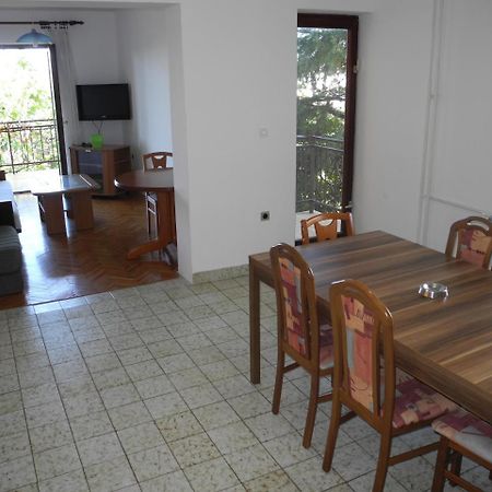 Apartment Vucko 6 Pax Crikvenica Esterno foto